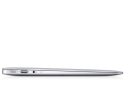 Apple MacBook Air 11 MD2248GH1RU/A